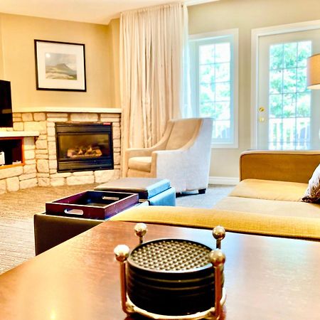 Hillside Haven: Carriage Club Resort Retreat Edgar Buitenkant foto