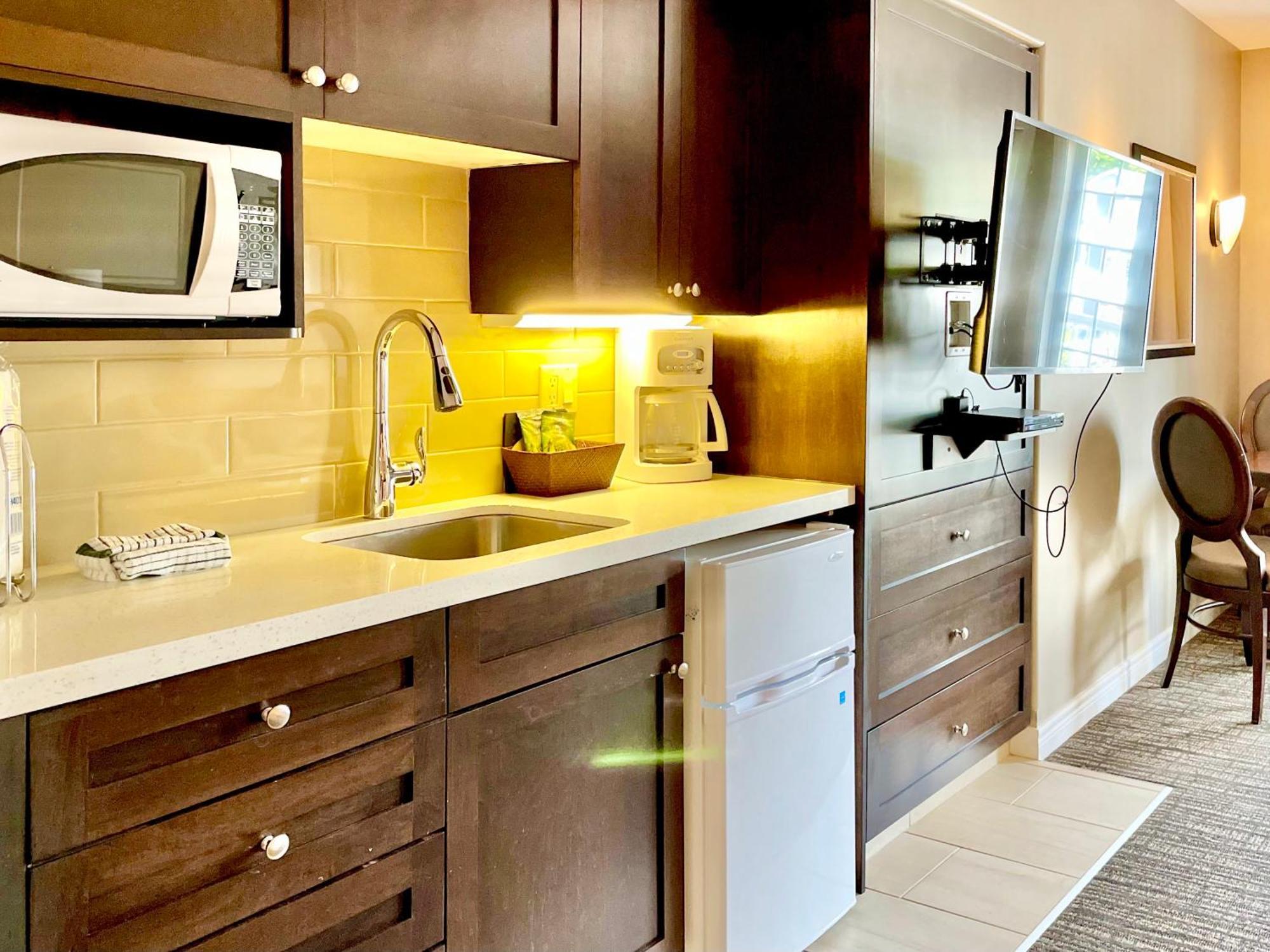 Hillside Haven: Carriage Club Resort Retreat Edgar Buitenkant foto
