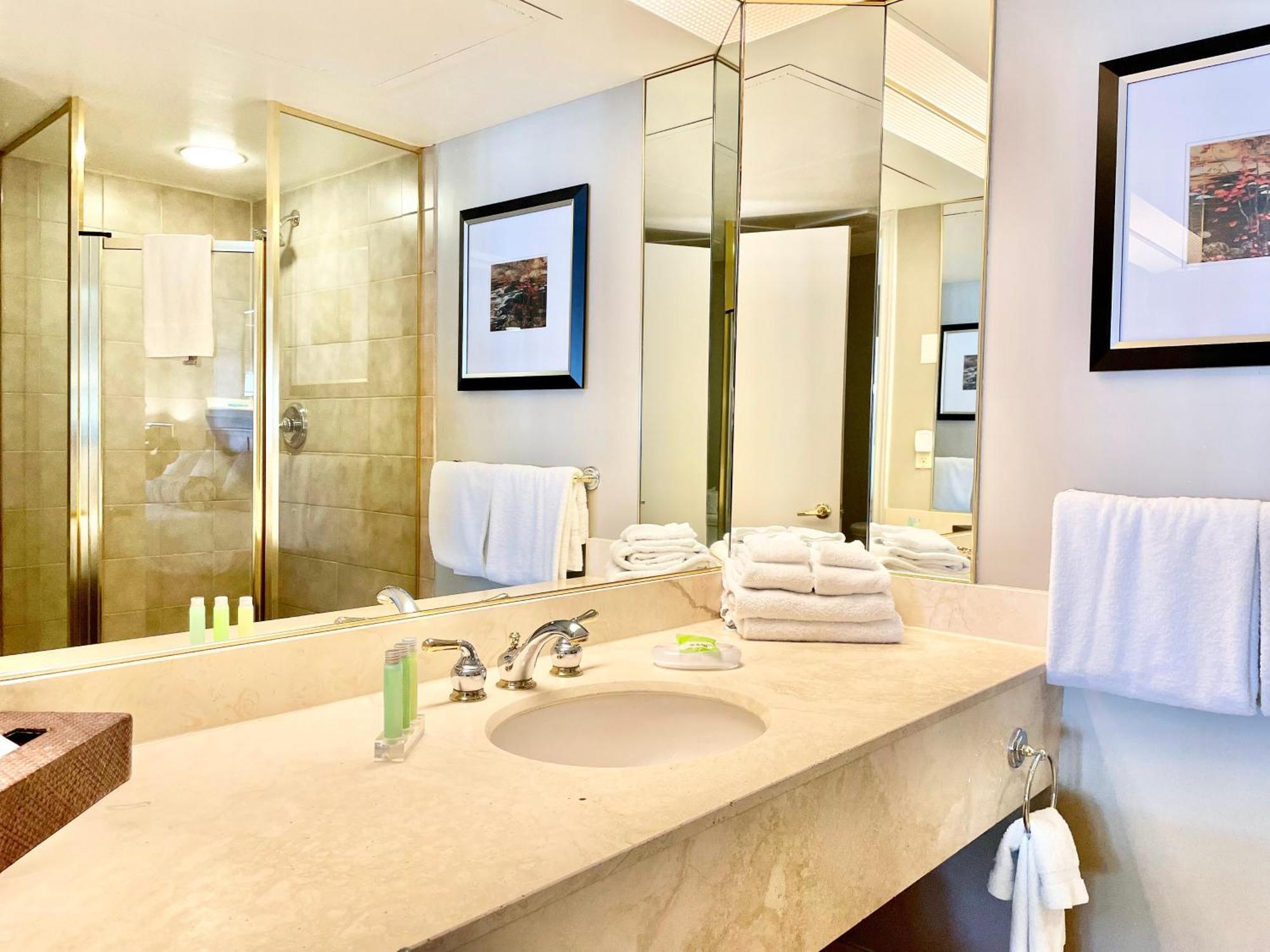 Hillside Haven: Carriage Club Resort Retreat Edgar Buitenkant foto