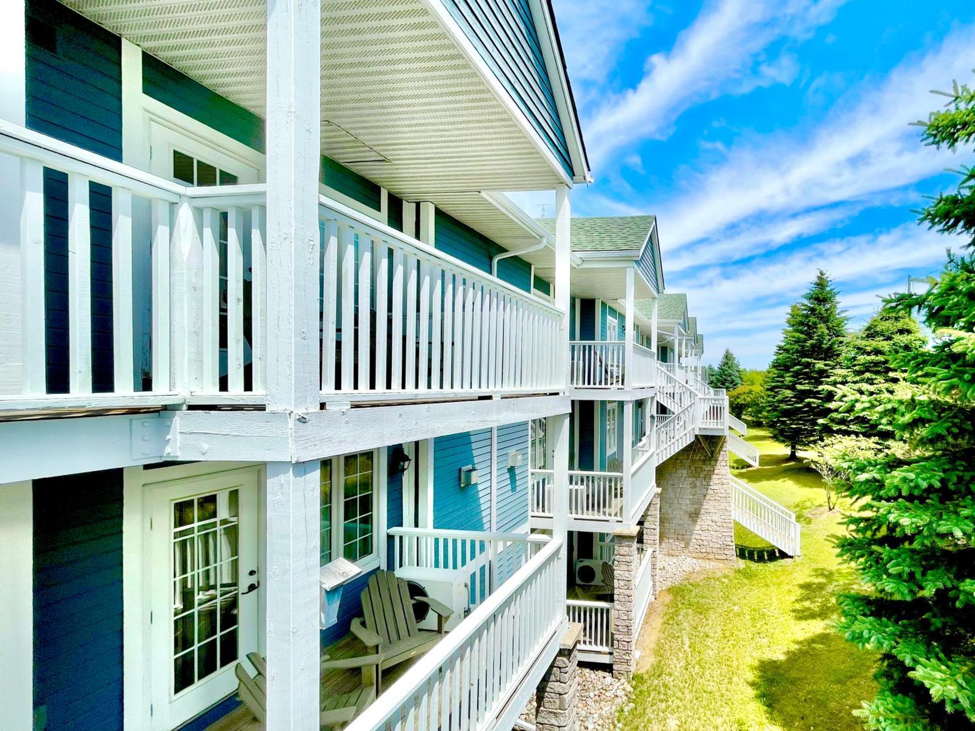 Hillside Haven: Carriage Club Resort Retreat Edgar Buitenkant foto